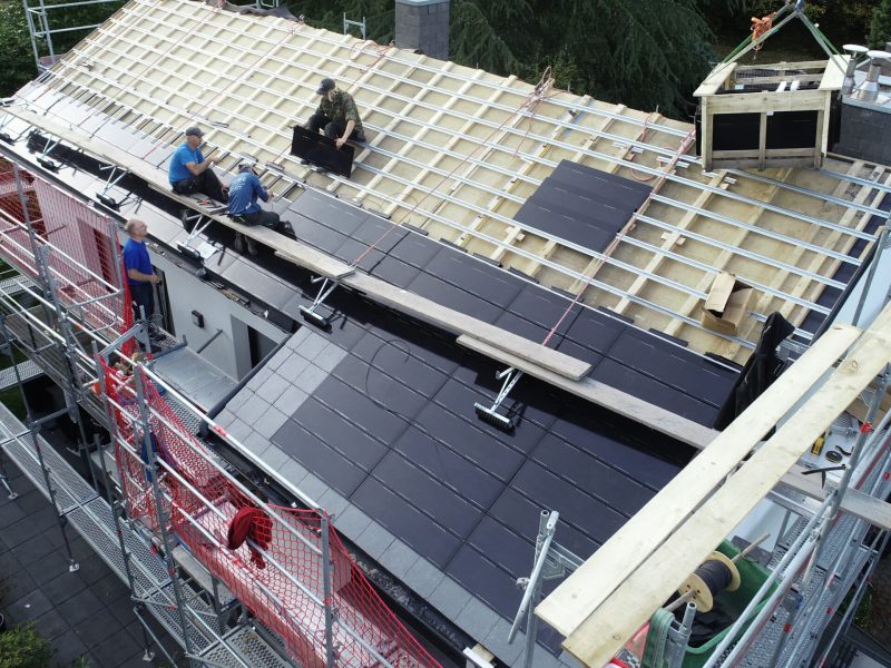 Rathscheck Photovoltaik-Anlage und Schieferdach